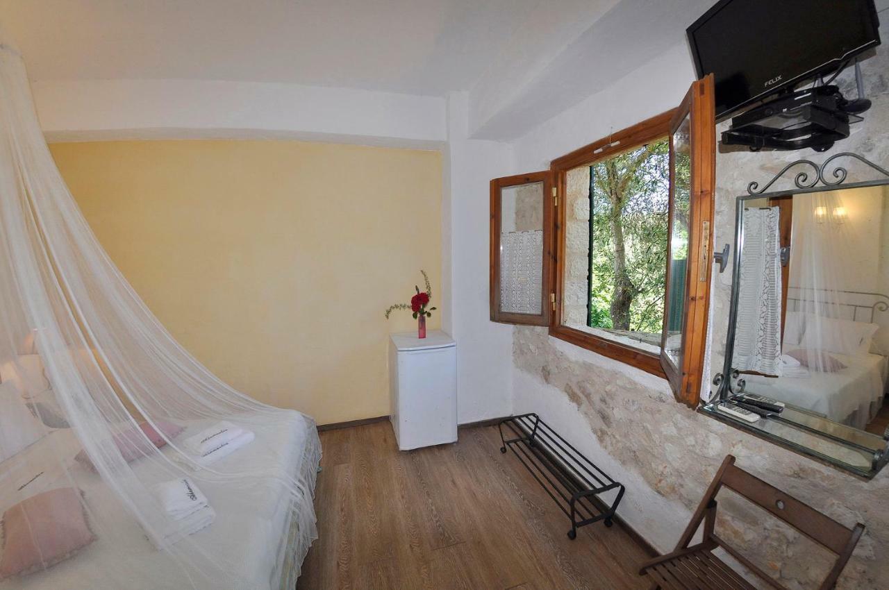 Adamantia Hotel Gaios Extérieur photo